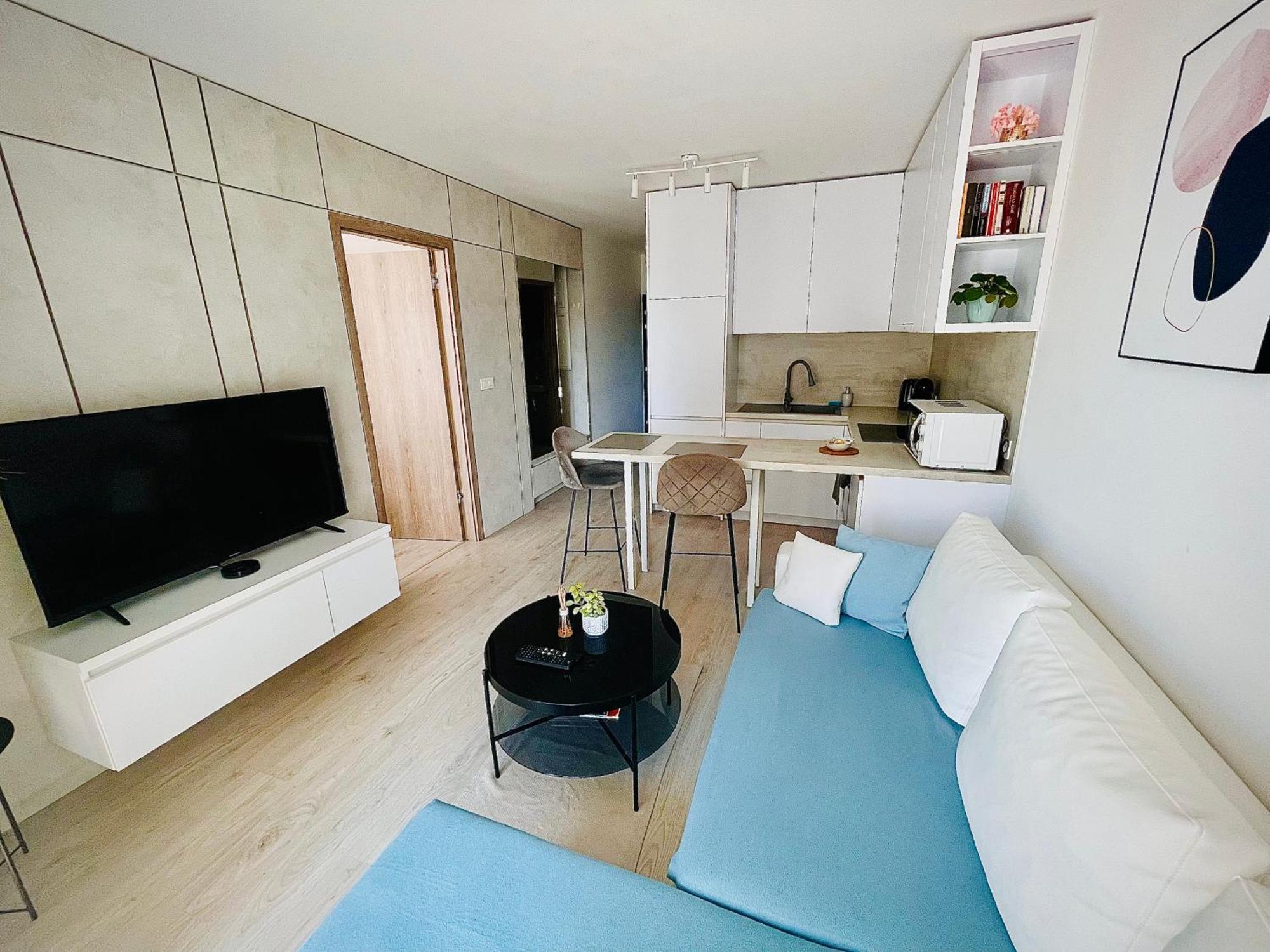 Top Urban Apartment - Free Parking, Green Energy, Modern Style Bratislava Buitenkant foto